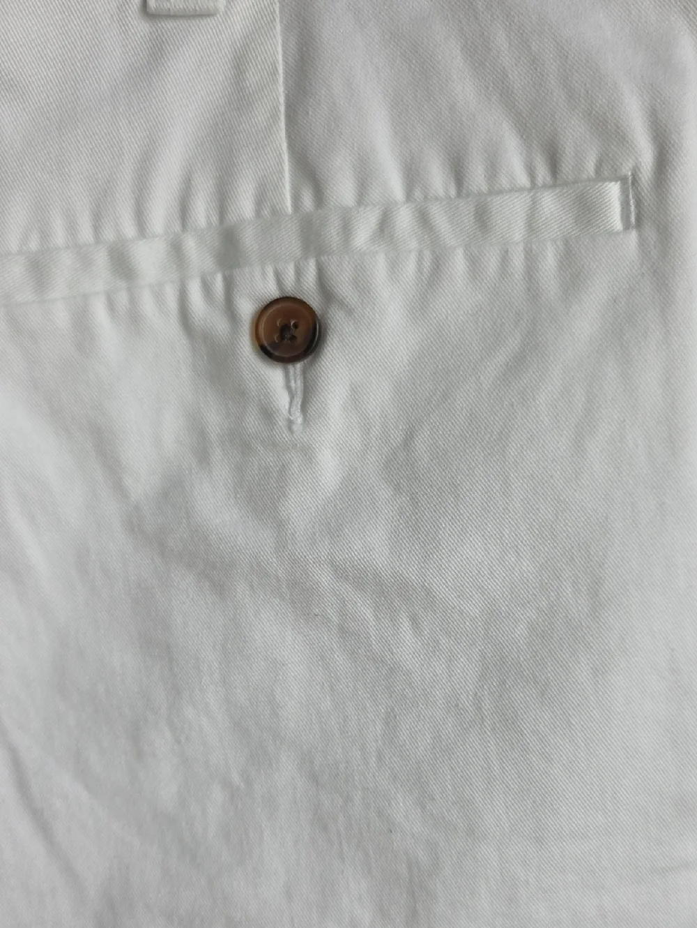 J. Crew Men's White Flat-Front Cotton Shorts 40 G207